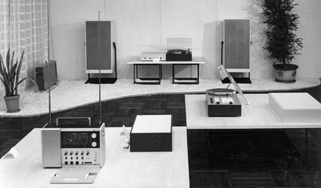 第15回デザインギャラリー1953「ブラウン社の電気製品」