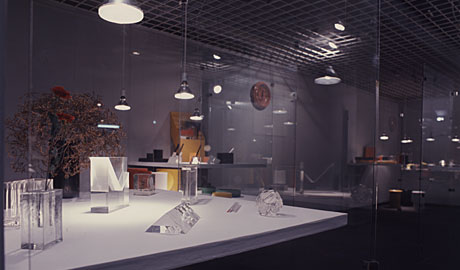 第162回デザインギャラリー1953「デザイン・オン・ザ・デスク--2」