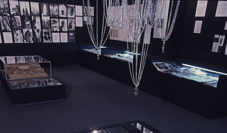 第180回デザインギャラリー1953「ガウディ・その建築の構想」