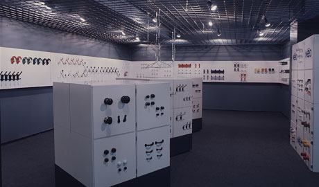 第184回デザインギャラリー1953「触感のインテリア ノブとフック」