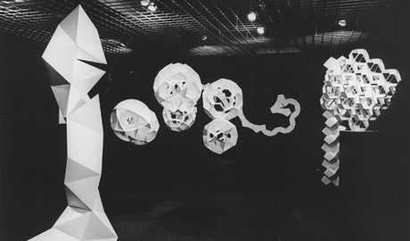 第204回デザインギャラリー1953「尾川宏 紙のフォルム」