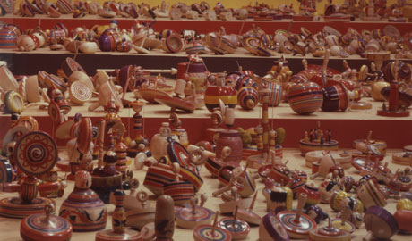 第214回デザインギャラリー1953「独楽」