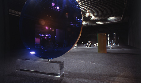 第382回デザインギャラリー1953「アレッシオ・タスカのアクリルオブジェ展」