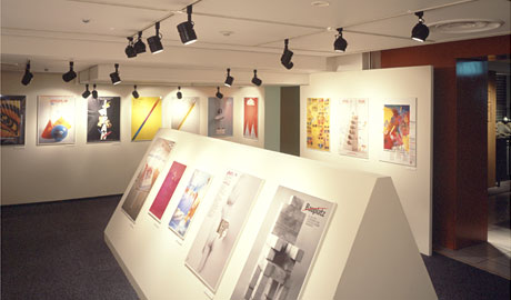 第406回デザインギャラリー1953「オルガ−・マチスポスター展」