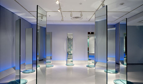 第423回デザインギャラリー1953「透明な循環」 細江勲夫のガラス家具展