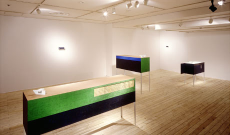 第439回デザインギャラリー1953「森豪男 海の色彩を持つキャビネット」