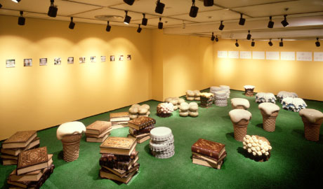 第504回デザインギャラリー1953「福田繁雄の〈磁遊〉」