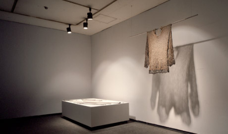 第549回デザインギャラリー1953「新井淳一の鉱物の布」