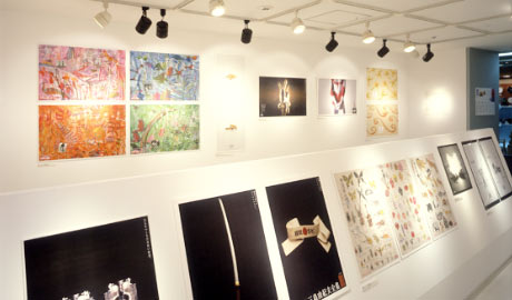 第575回デザインギャラリー1953「2000年度第68回毎日広告デザイン賞展」