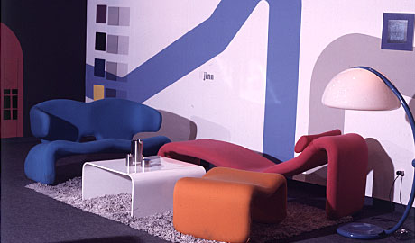 第85回デザインギャラリー1953「エアボーン 〈世界のベストファニチャー〉シリーズ」